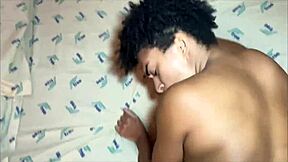 Fudendo o Cuzinho Da Casada No Motel Enquanto Marido Espera Em Casa Chorando Na Pica