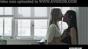 Juana Acosta in Ingrid García Jonsson v Acantilado 2016