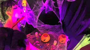 Bruxa Virgem E Diaba Invocam Monstros Para Foderem Bucetas Em Orgia Anal