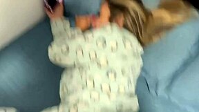 enteada seduz padrasto com big tits blowjob and interracial riding fuck. brazilian curvy housewife gets monster cock orgasm in homemade closeup.