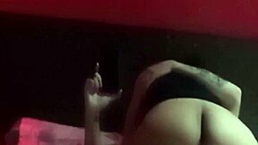 hey, check this culona de 18 años riding a rica pija like a pro! 🍆😏