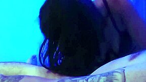 hey, check this culona de 18 años riding a rica pija like a pro! 🍆😏