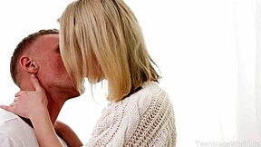 Hey check this babe Alice Paradise in blonde action getting bent over for blowjob cowgirl riding and sideways fucking with hard cock that feels tougher than candles 😈🔥