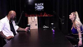 Loira, why show your tits after stressing about the actor in that fetish scene?