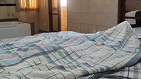 Bbw Safada Spots Me Lying Down Then Grabs and Rides Cock Deliciously