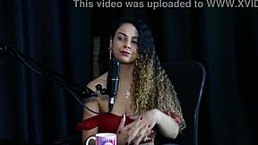 começou pra deixar de ser clt não faz hard é hétero mas grava com mulheres e é acompanhante - charllottye sheer red