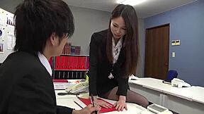 This petite Japanese secretary sneaks a blowjob to the young 18+ trainee in the office uncensored.