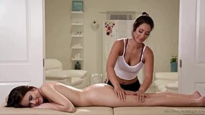 Scarlett Sage has some very sensitive spots but can Eva Lovia find them all?