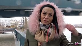 Pengintip Jerman pilih remaja Eropah bertatu 18+ dari jalanan Berlin untuk seks muka kasar kali pertama.