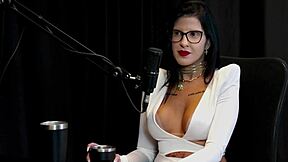 foi convidada a trabalhar por sua simpatia sempre fez quest�es de gentileza e abriu sua pr�pria cl�nica - leticia braga watch on sheer red in blonde brazilian casting