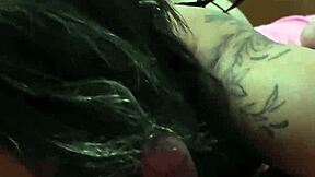 la mama de mi mejor amigo lleva mucho tiempo sin comer pene 😏🍆