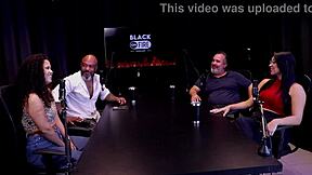 A forma que faz o carona do Ted uma transa a 4 que fez no carro. Queria gravar com trans e homem é o que mais para ele - Binho Ted Ted Oficial watch on Sheer Red