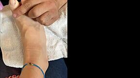 Hablando Con Mis Seguidores Y Muestro Mis Pies