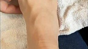 Hablando Con Mis Seguidores Y Muestro Mis Pies