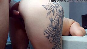 esposa traidor fode o amigo de seu marido enquanto ele sai, big ass latina moaning in rough homemade banging