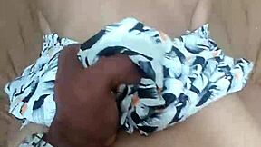 petin aviomiestä naapurin kanssa lyhyessä hameessa mehevää pillua