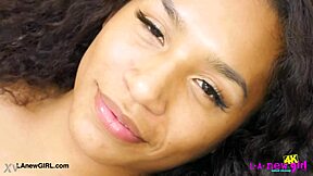 CAPTIVATING BRUNETTE MODEL SHOWS HER SEXY BODY!