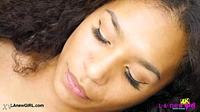 CAPTIVATING BRUNETTE MODEL SHOWS HER SEXY BODY!