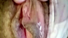 oh wow introducing my little 18+ hairy pussy and natural body