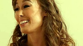 Asian stepmom and stepaunt facesat squirting on me