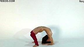 Anna Ocean Hot Gymnast Brunette With Small 18+ Tits!