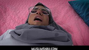 Muslimtabu - Big Dick Horny Stud Bangs Hard Middle-eastern Pussy And Covers Her Pretty Face With Huge Load.