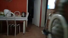 Toda vez que eu faço chamada de vídeo é assim, ele fica morrendo de tesão na minha bunda e buceta inchada.