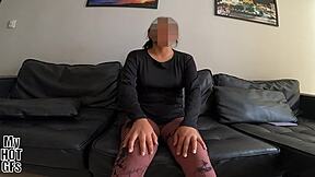 Vengo a disfrutar y también por el dinero jovencita solo piensa en follar 😏