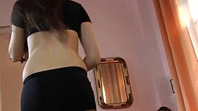 check out this heeled brit fingering herself 😉👠