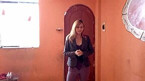 I feel so horny offering my wet pussy to sell the house with a convincing blowjob