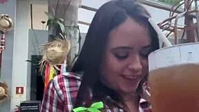 Boate Liberal Dei No Sal�o Na Frente De Todo Mundo