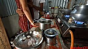 Kitchen fuck by servant in official video