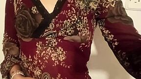 Soy tímida pero ninfómana y siempre sale líquido blanco de mi coño al masturbarme!