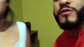 moreno pichulon le come la concha a universitaria peruana en el centro de lima