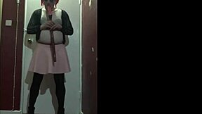 Amateur bisexual crossdresser fucks dildo on stick in stockings then sucks it clean ass to mouth