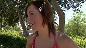 charlie tarvitsee ison kovan kyrvän sisään pienessä 18+ pillussaan, voi 😏🍆