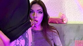 oh i luv to suck big dik and play videogames as e-girl gerageyn