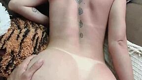 oh man, this ass is so tight it almost doesn't fit - amateur fun