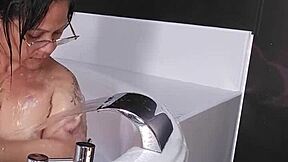 I gave golden shower to BBW Latin MILF in bath 😏  