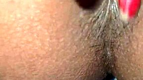 Indian Housewife Shows Juicy Wet Pussy Close-Up