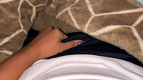 Siririca antes da escola de uniforme