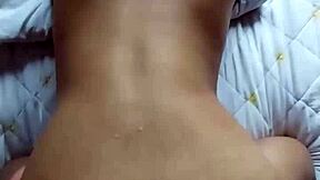 El amigo de mi esposo me trata como su puta y se siente bien rico con mi big ass latina body in homemade doggystyle 😈🍑