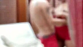 Bastidores da gravação with 18-year-old curvy newbie fucking two guys at once for her first time screaming in rough interracial group action