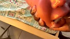 damn, i deepthroated that sextoy after work and came super fast with huge load