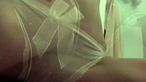 sweet brookeskye rubbing her tight pussy close up solo!