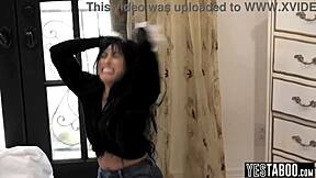 Desperate Filipina Milf Fucks Big Dick Stranger in Doggystyle to Get Knocked Up