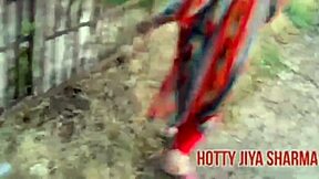 Desi girl enjoys outdoor fuck with her boyfriend in romantic setting