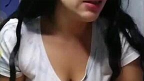 hey check out this jovencita flashing her calzones on cam in naughty teen voyeur style