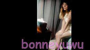 bonneyuwu dances cutely in panties and skirt