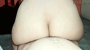 I can't believe they caught this horny teen hijastra making love with her pervertido padrastro. It's a real homemade historia that's super taboo.